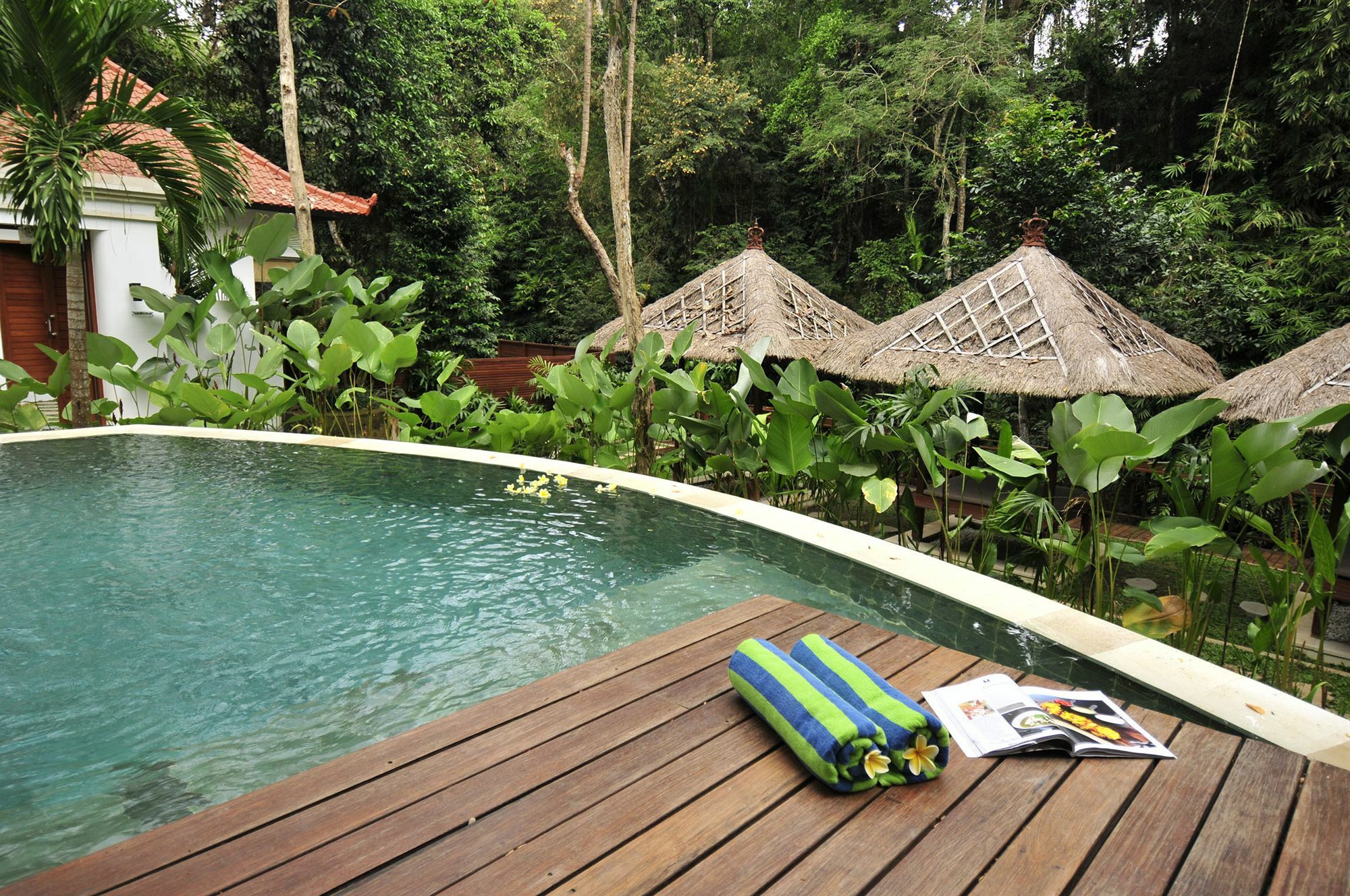 The Luku Villa Buwit Esterno foto